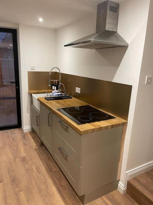 Delrae Apartment