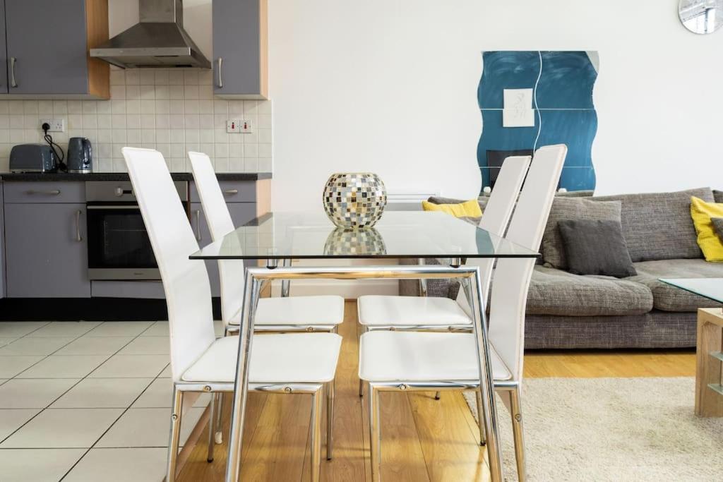 Luxury 2br - View Escape * Manchester