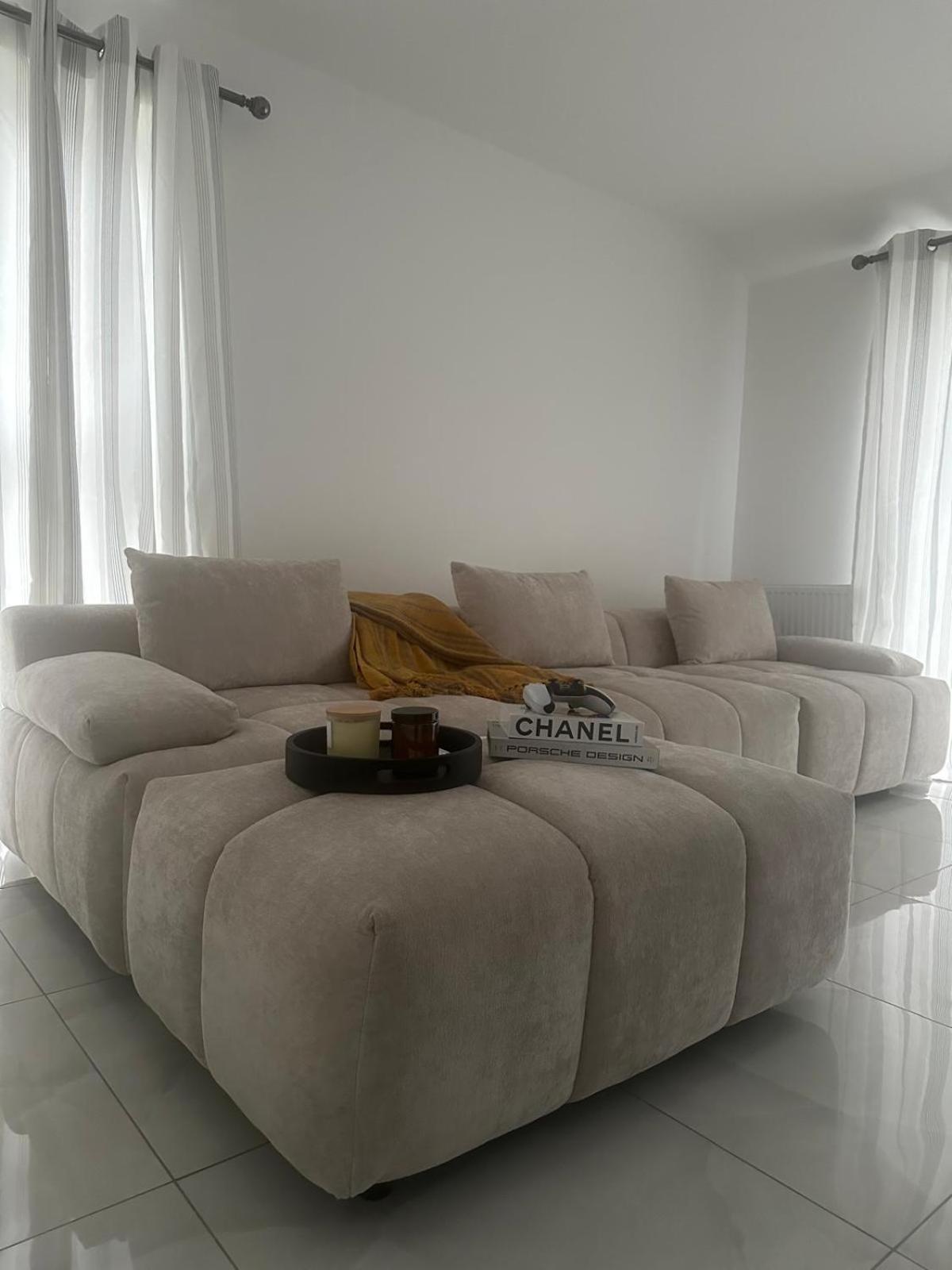 Accommodatie bij particulieren Lush Double With Shared Bathroom *