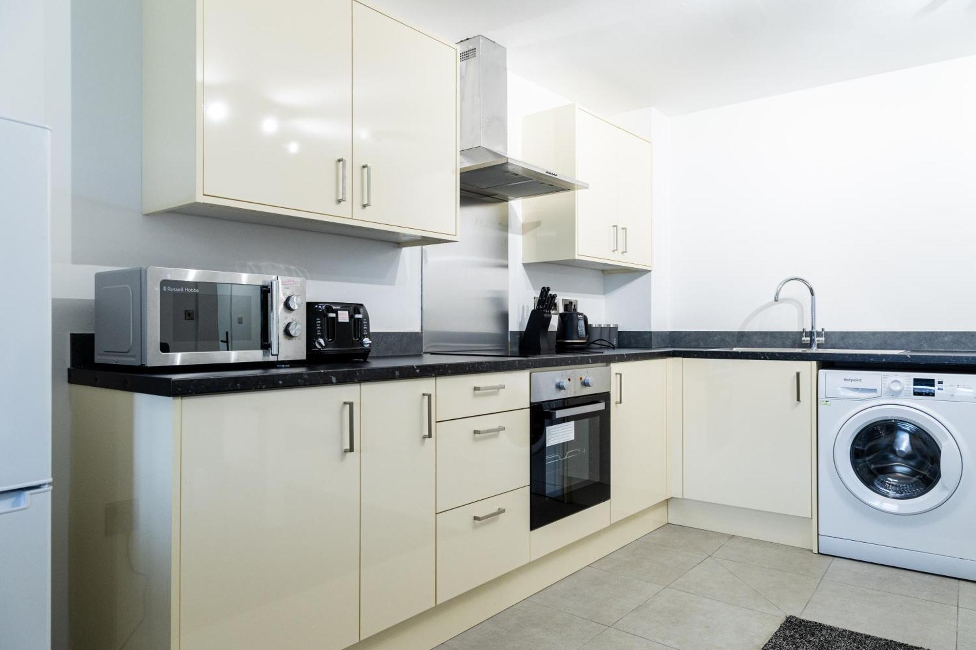 Spacious Ground Floor Near Old Trafford Stadium * Manchester