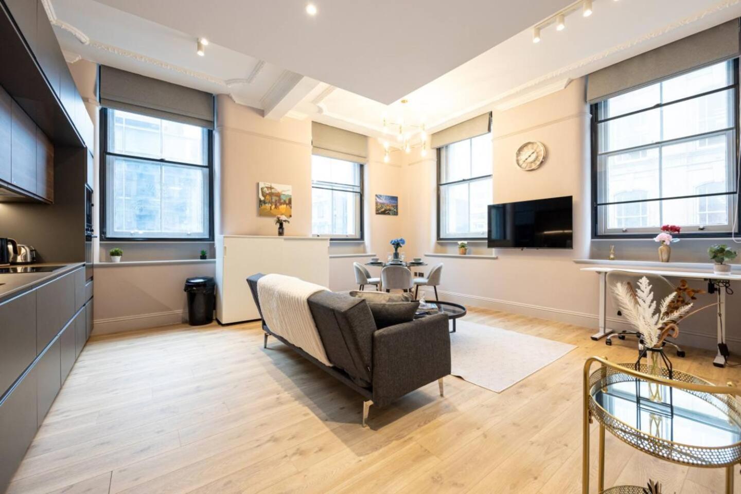 Luxury 2br Apt In City Centre Appartement *