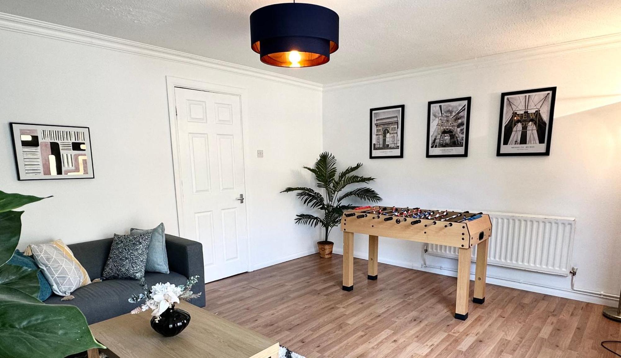 6 Guests House Old Trafford,media City,city Centre, Free Parking Holiday home Manchester
