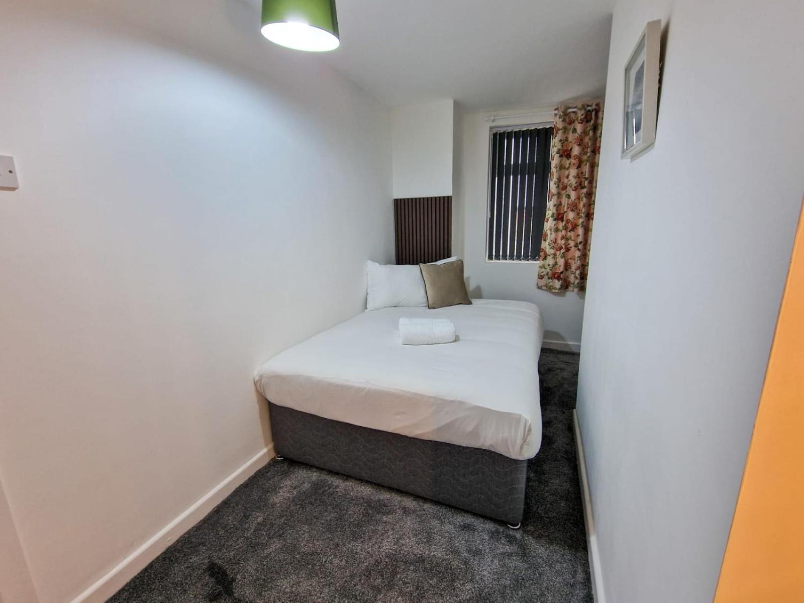 Sleeps 16 Etihad Coop Live By Superhost