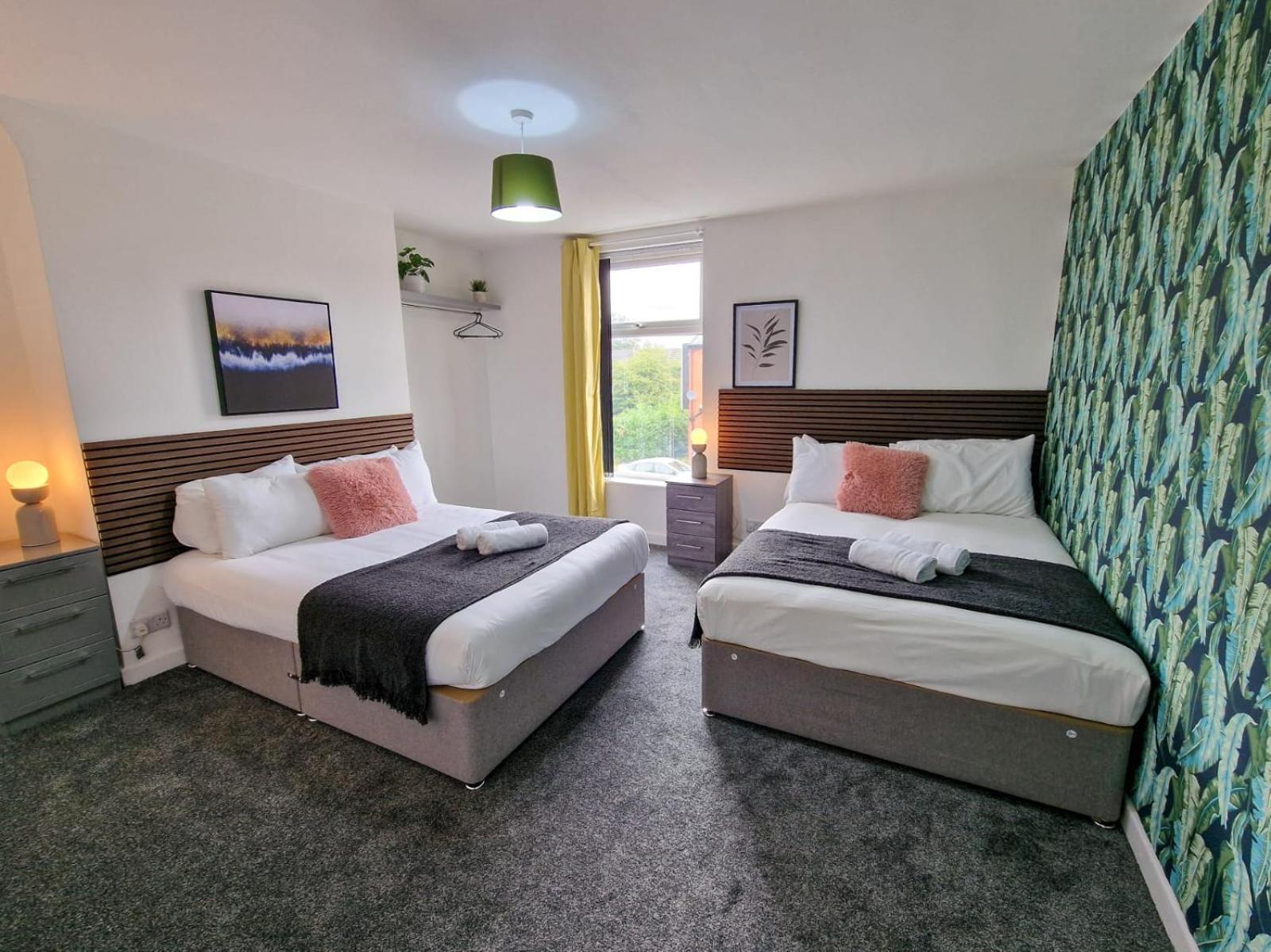 Holiday home Sleeps 16 Etihad Coop Live By Superhost