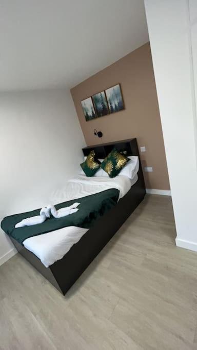 Apartment Where Dream Becomes Reality-netflix-games-central Manchester