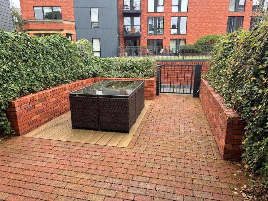 Vakantiehuis Luxury Modern Town House, Centre, Free Secured Parking *