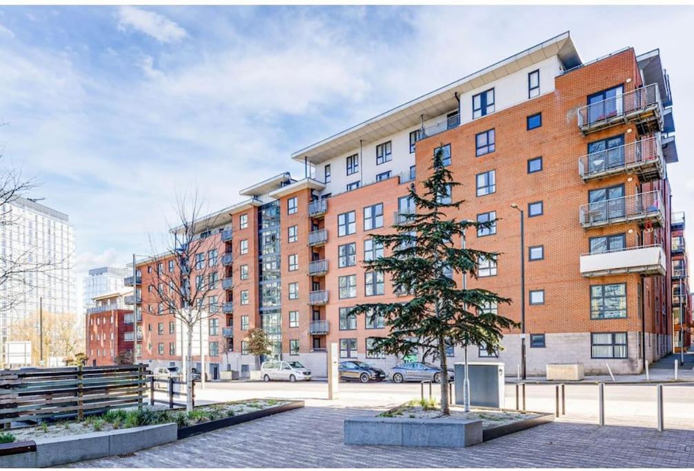 Luxury 2br - Prime Location - Parking Manchester