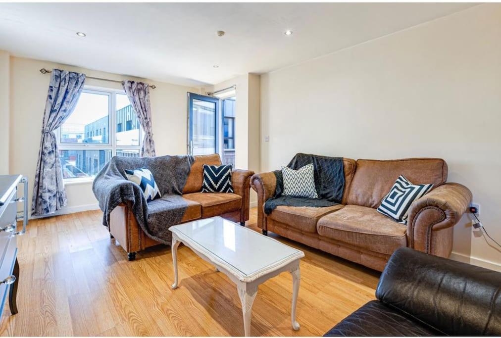 Luxury 2br - Prime Location - Parking * Manchester