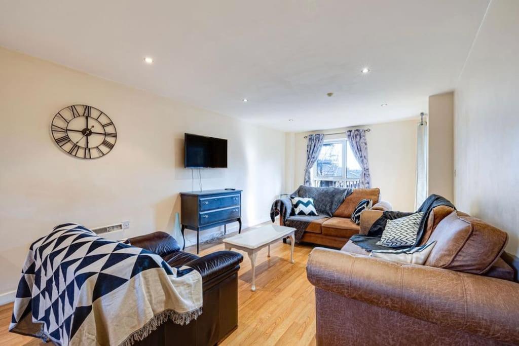 Luxury 2br - Prime Location - Parking Manchester