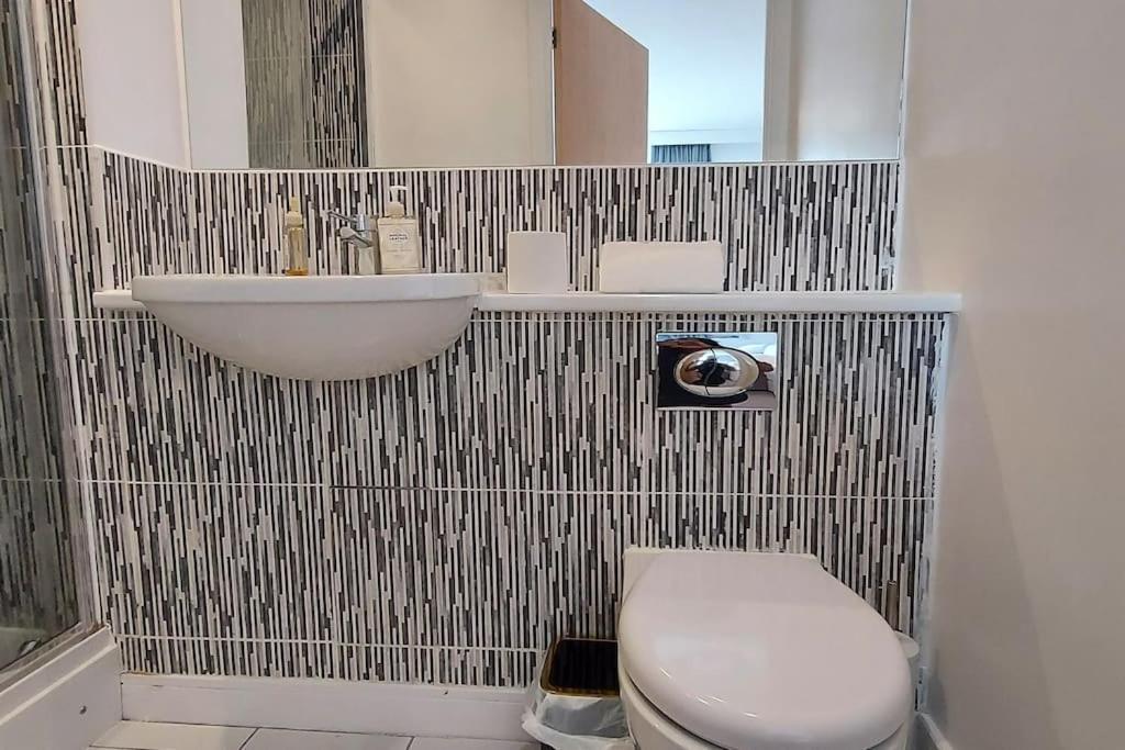 Modern Near Etihad, Coop Live Apartment Manchester