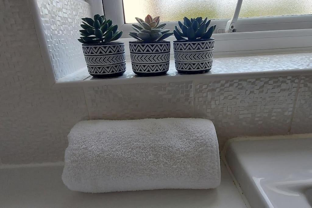 Modern Near Etihad, Coop Live Apartment *
