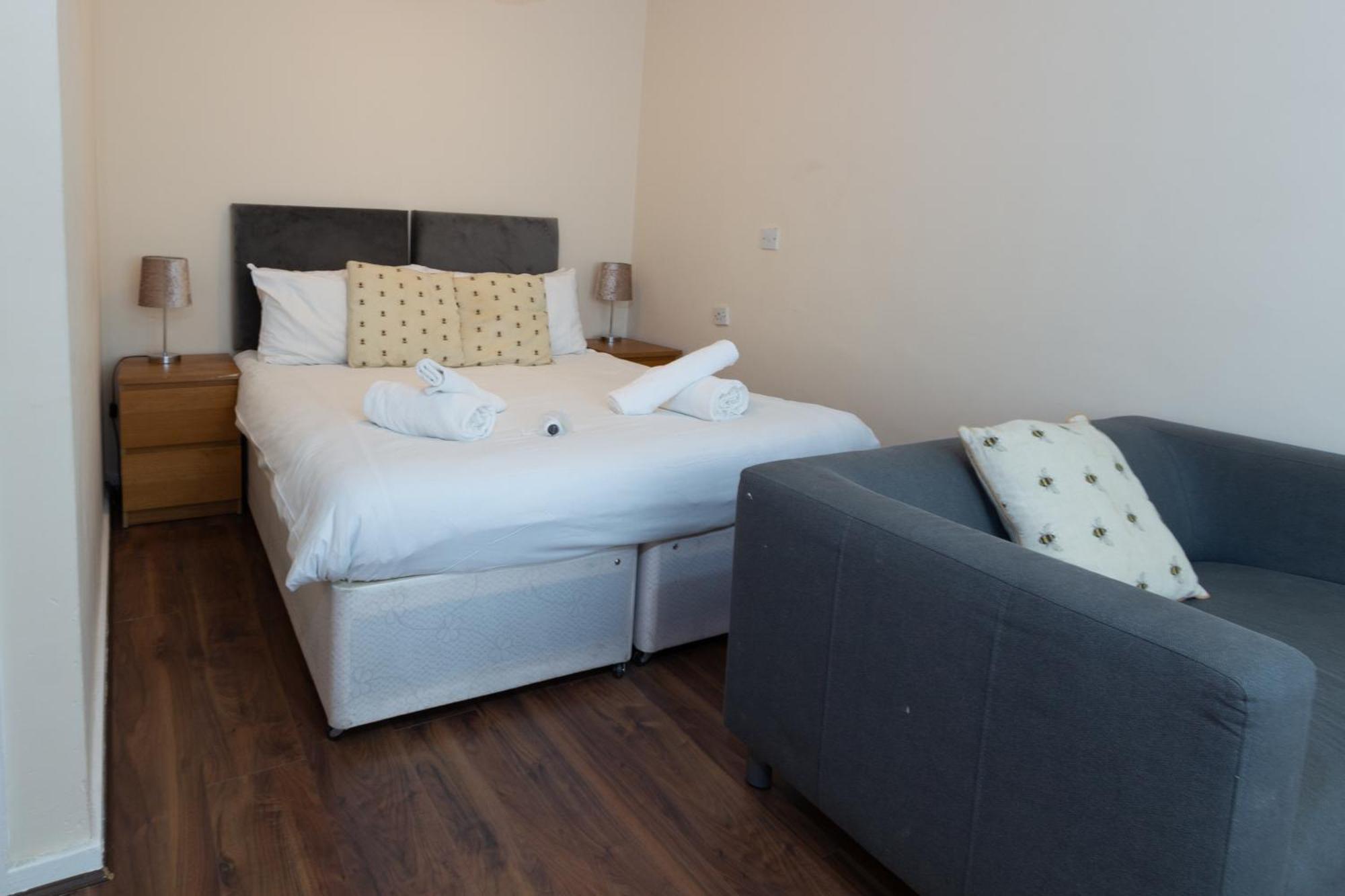 Cosy Stretford In A Prime Location Apartment *