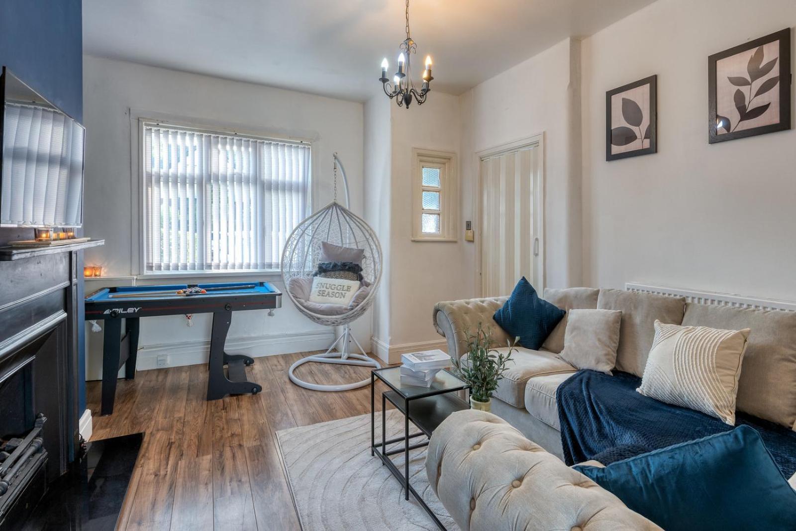 Cosy Pet Friendly Home, Fits 6, Free Parking