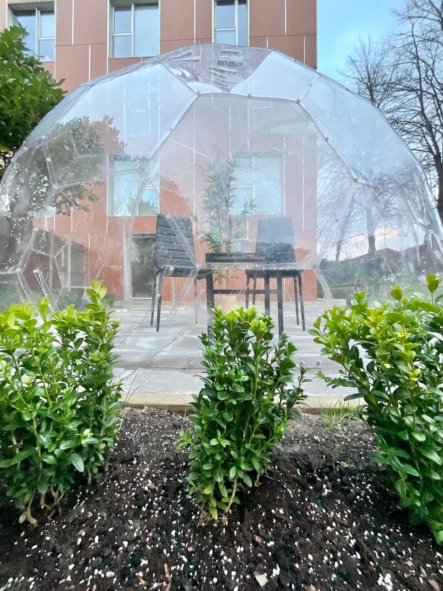 Private Garden With Geodome * Manchester