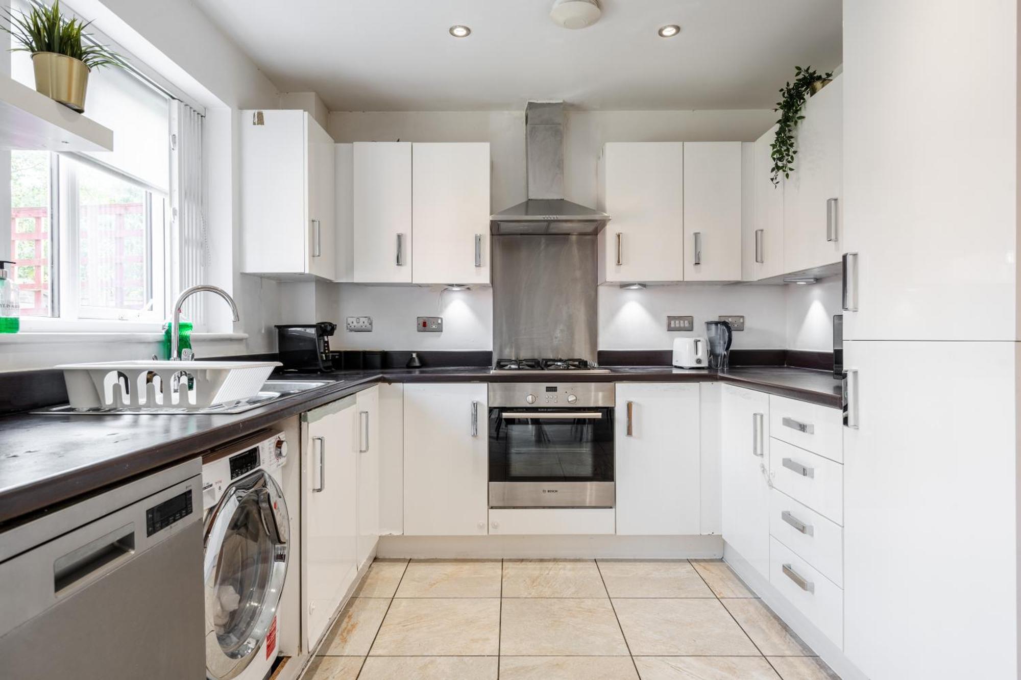 Etihad, & Coop Live - Free Parking - 10ppl Holiday home Manchester
