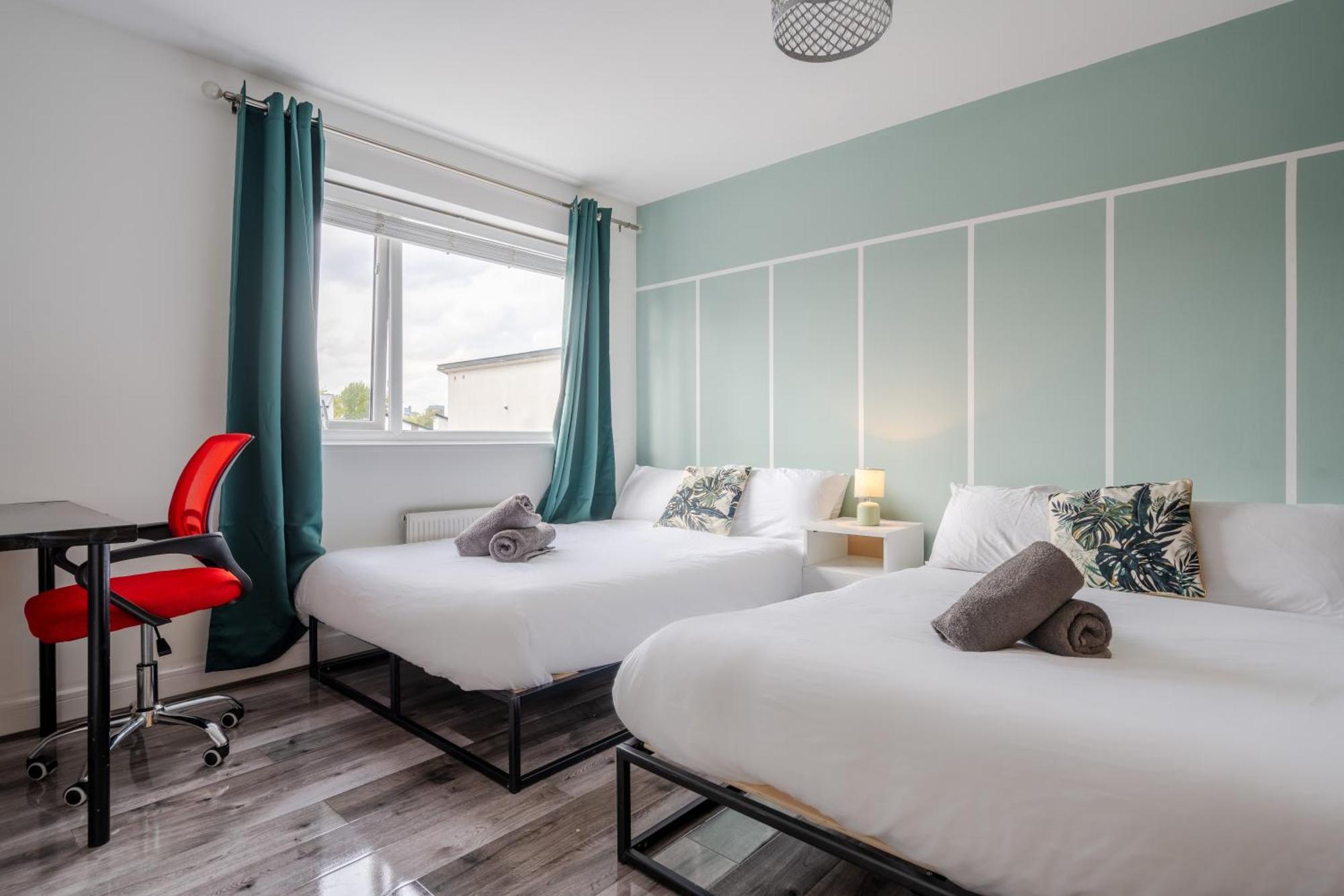 Etihad, & Coop Live - Free Parking - 10ppl Holiday home Manchester