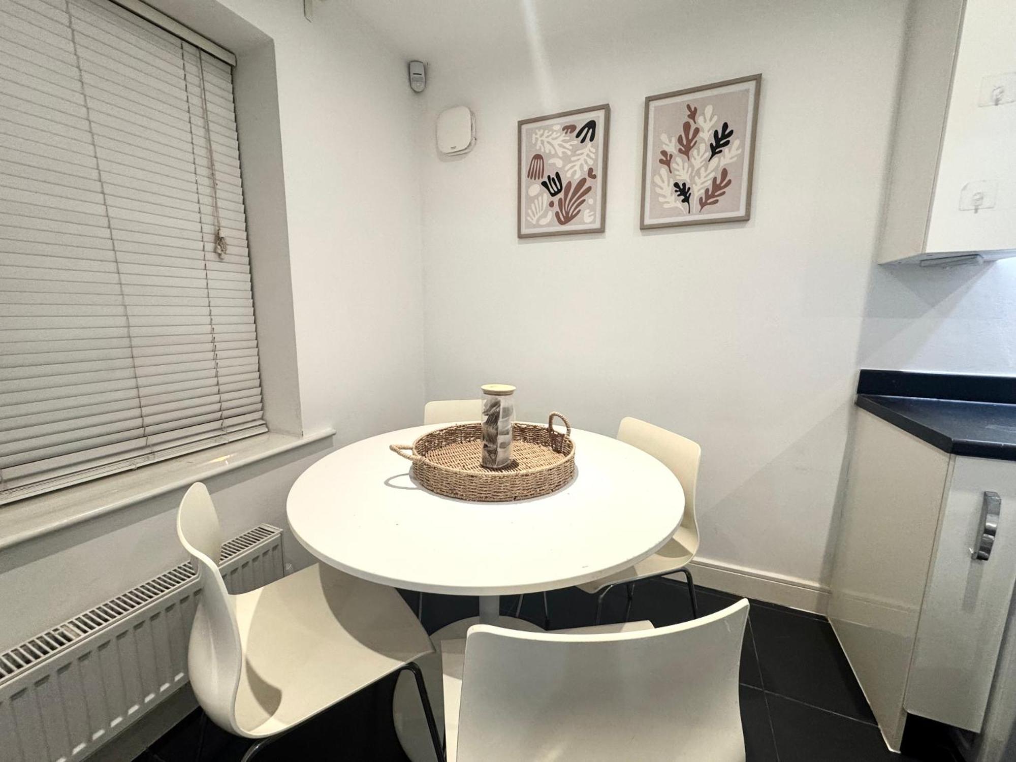 Cosy Modern 3-bed Near Etihad, Coop Arena - Ao Arena And Center *