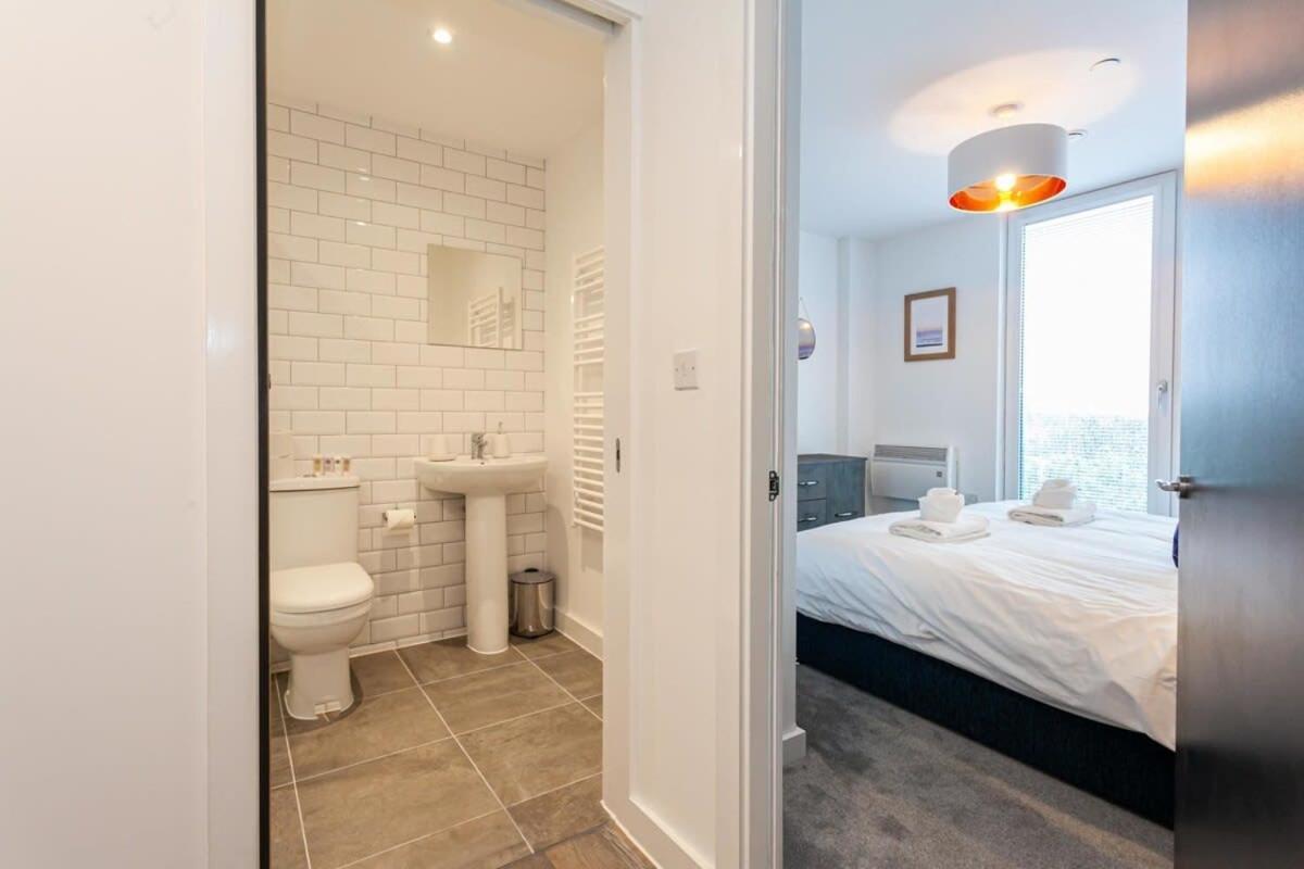 Modern 2 Bed 5min To Old Trafford * Manchester