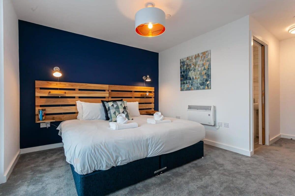 Modern 2 Bed 5min To Old Trafford
