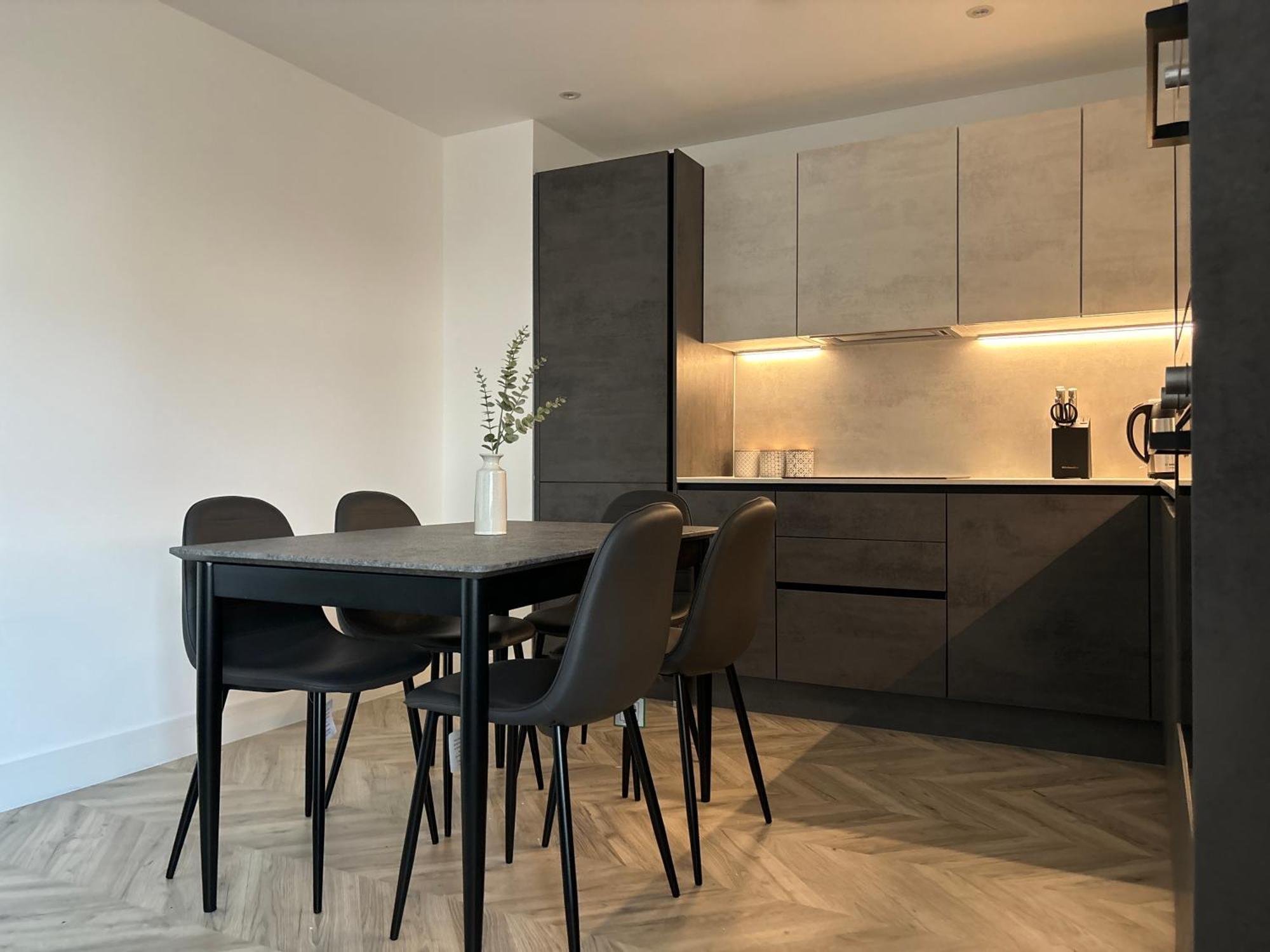 Appartement Apt, Free Parking, Business, Couples & Families