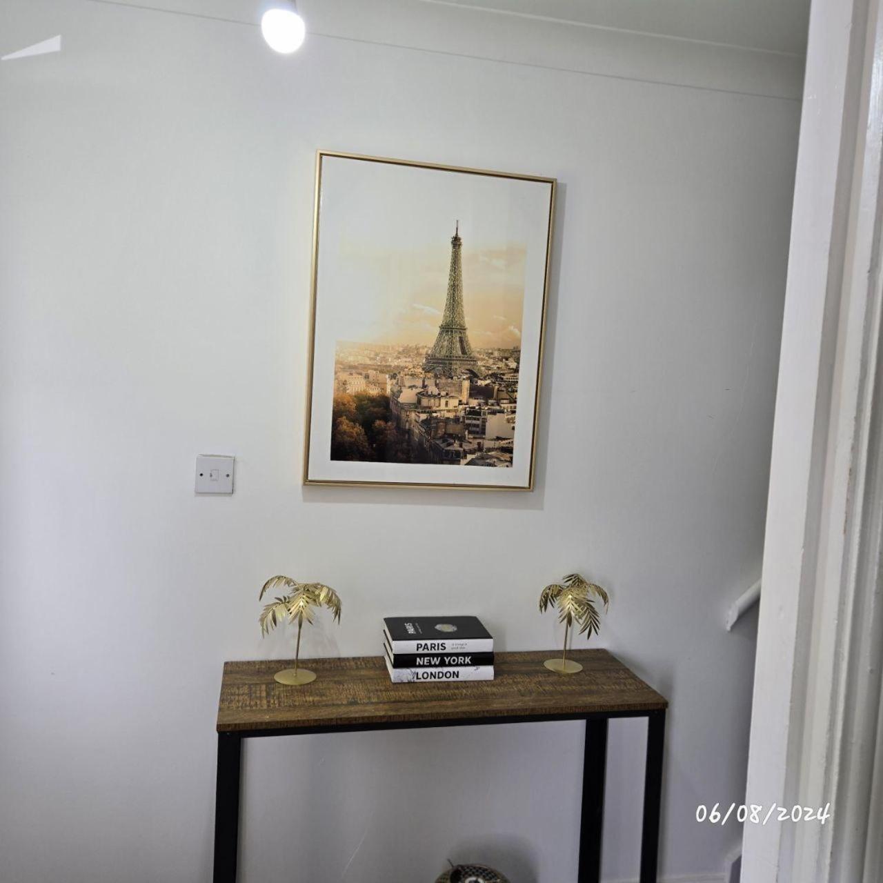 Holiday home Blissful Retreat - 3-bedroom House Manchester