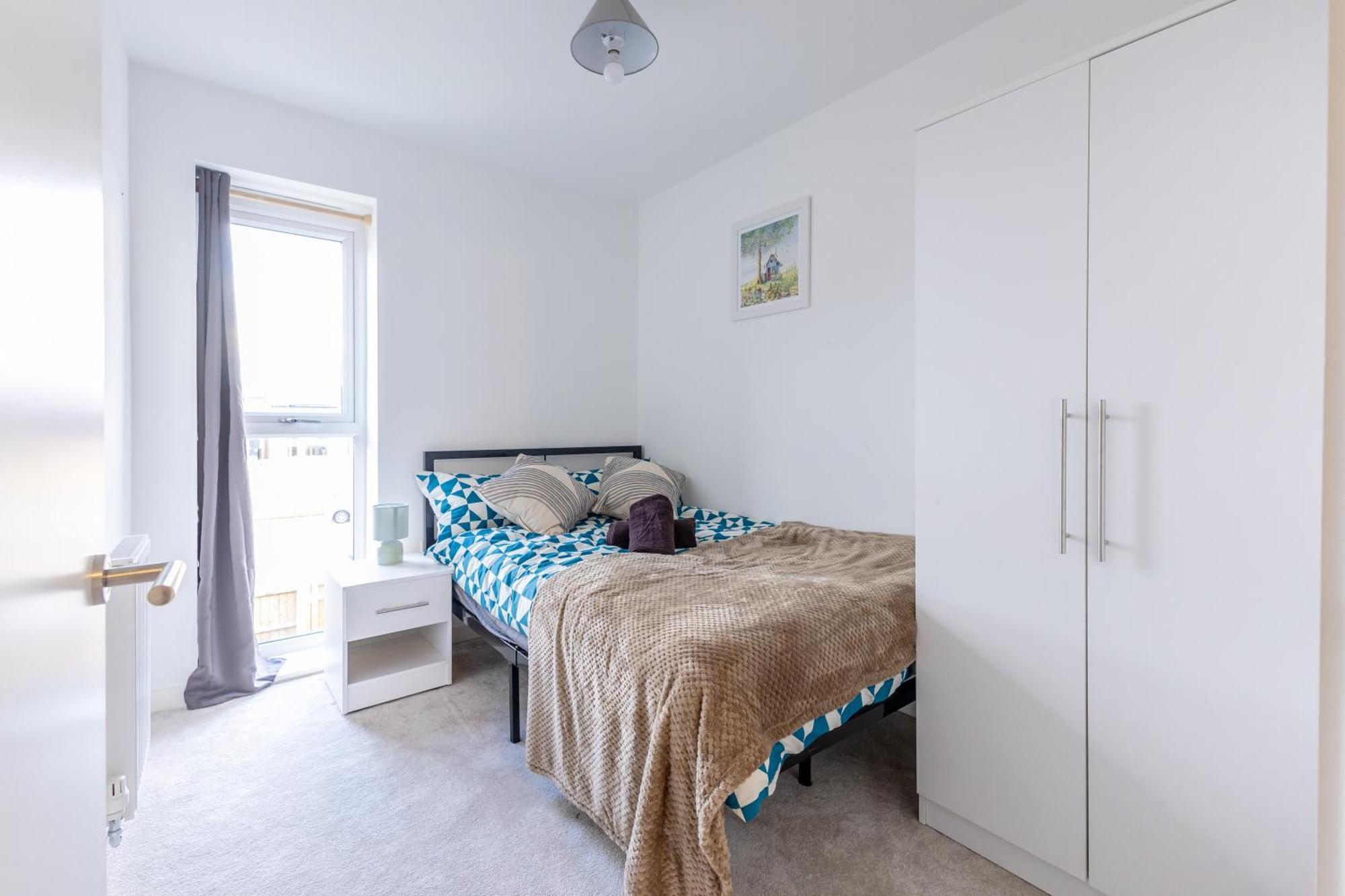 Stunning Modern 3 Bedroom Townhouse - Perfect Getaway Holiday home *