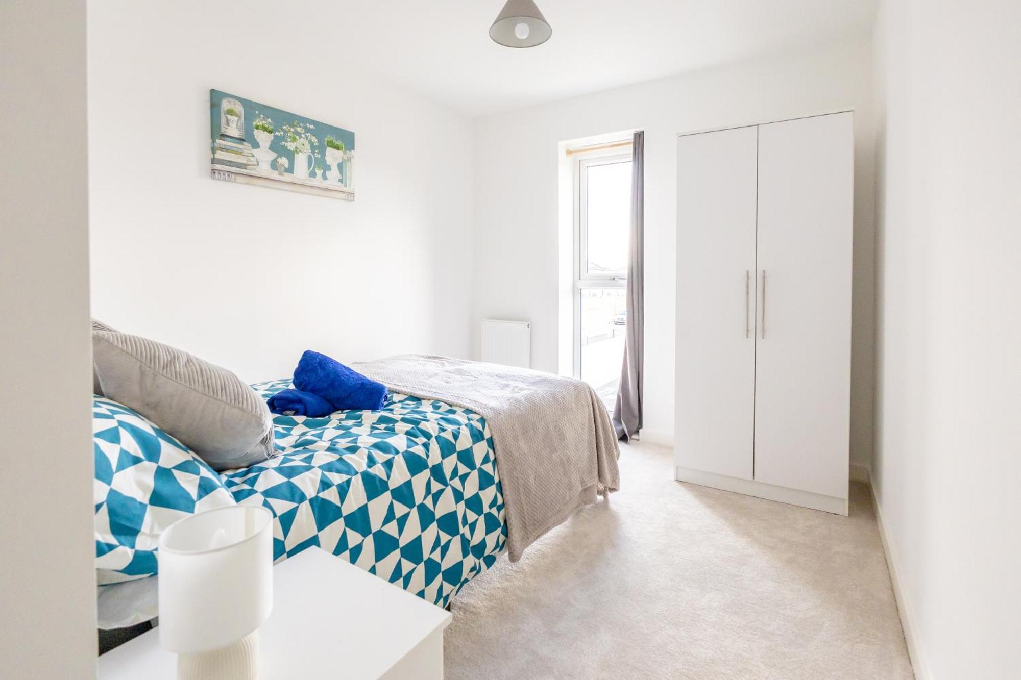 Stunning Modern 3 Bedroom Townhouse - Perfect Getaway Holiday home *