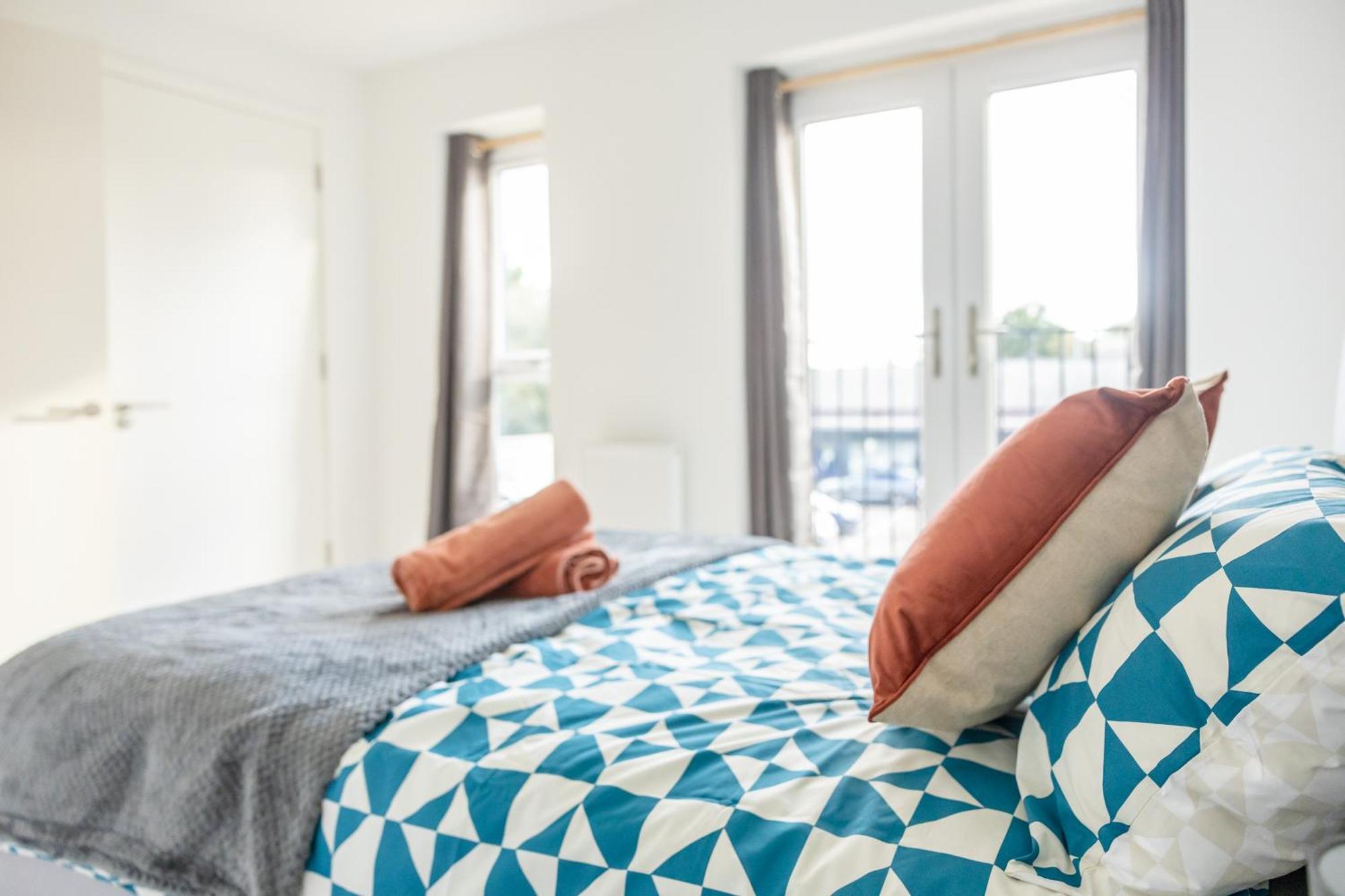 Holiday home Stunning Modern 3 Bedroom Townhouse - Perfect Getaway *