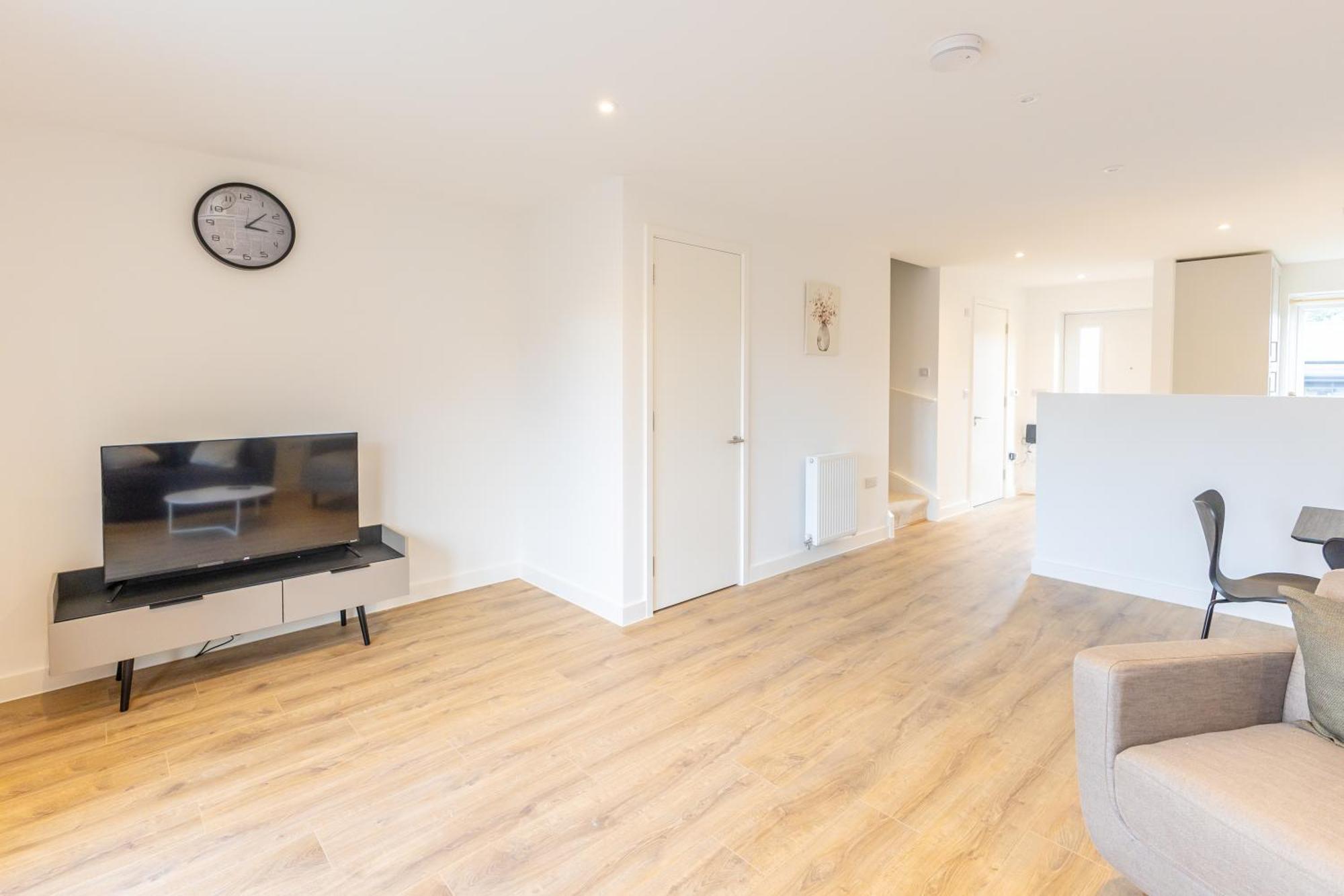 Stunning Modern 3 Bedroom Townhouse - Perfect Getaway