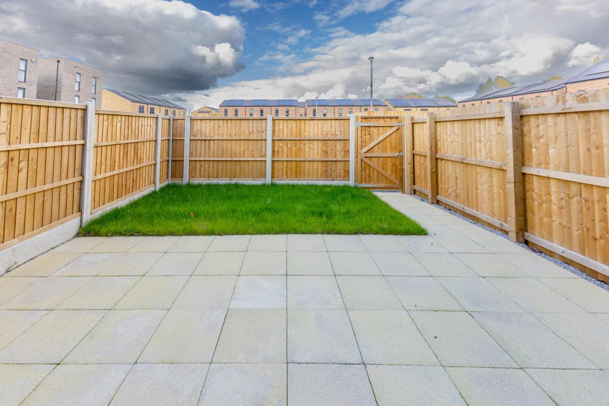 Stunning Modern 3 Bedroom Townhouse - Perfect Getaway Holiday home *