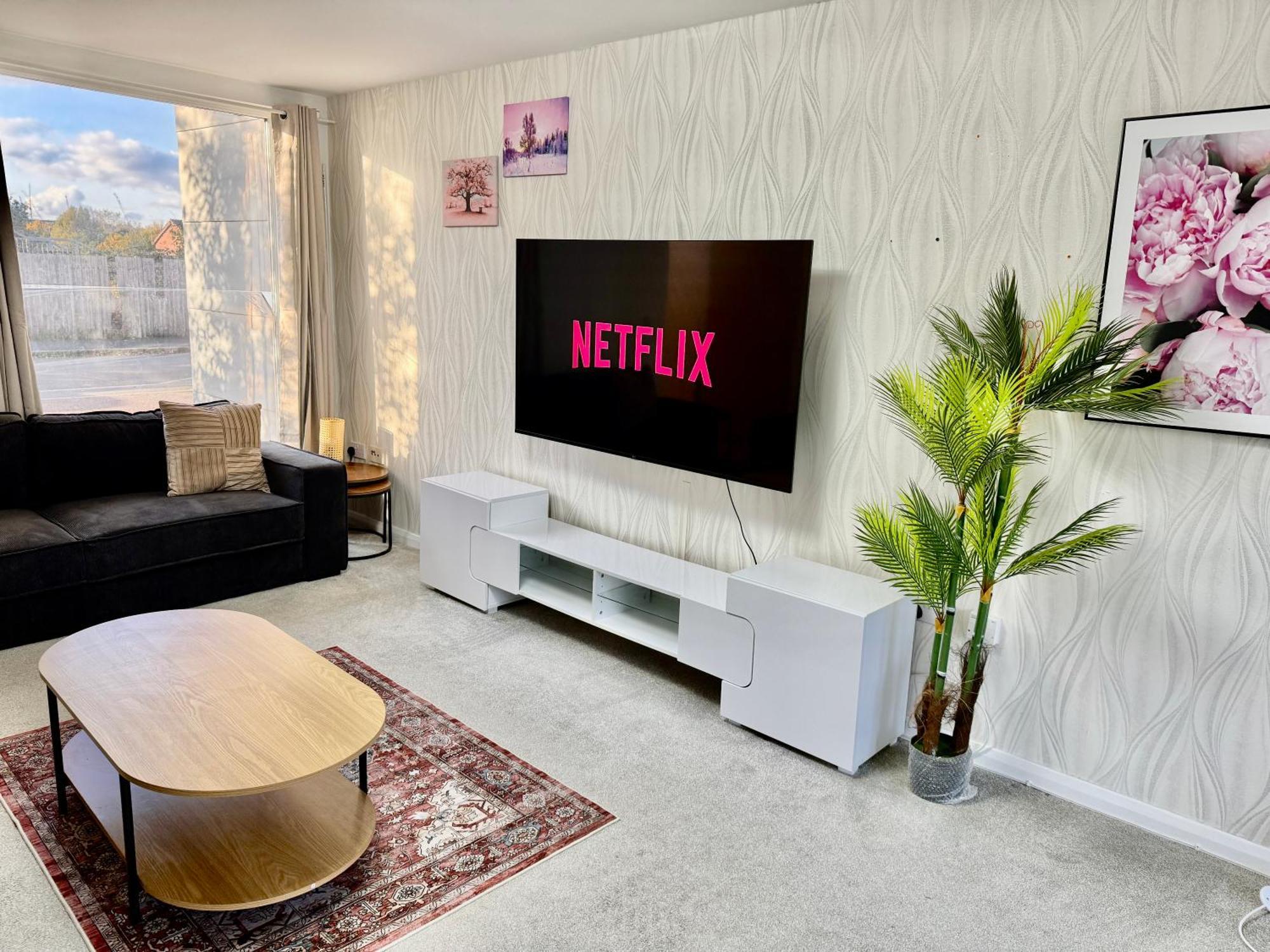 Vakantiehuis 3 Bedroom House With Free Parking