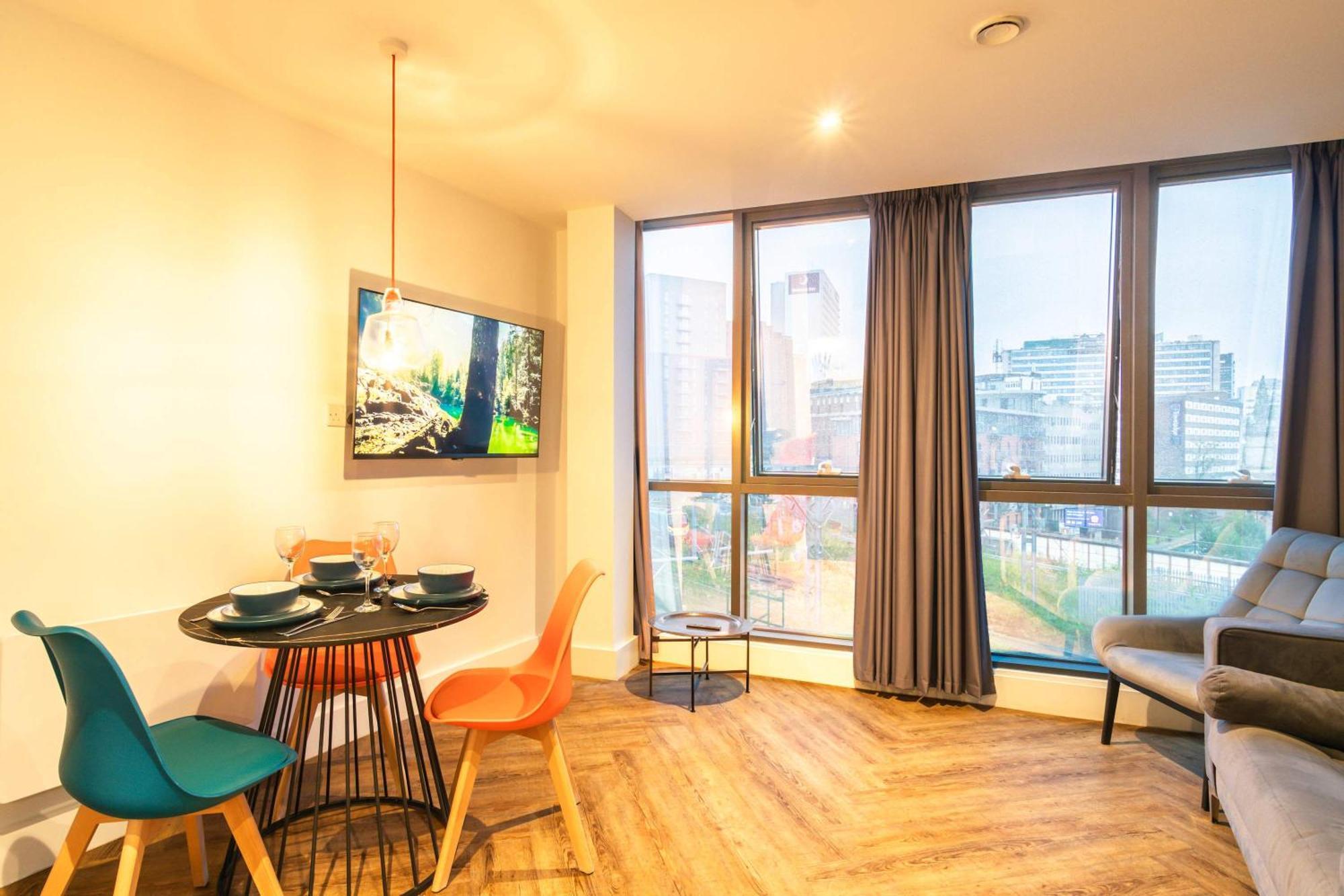 Stunning 2 Bedroom In Centre Appartement