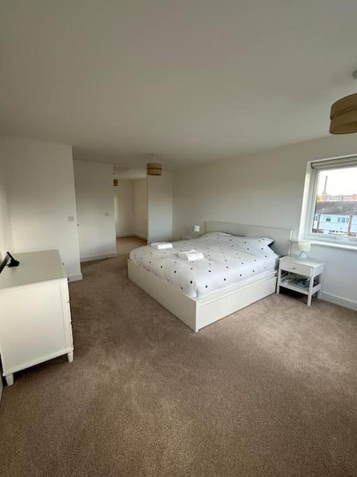 4-bedroom New House Near Centre Holiday home Manchester
