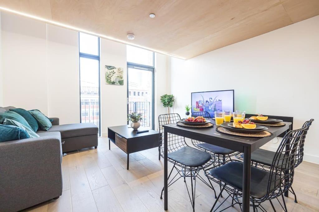 Old Trafford , , 2 Bed Duplex Apartment Manchester