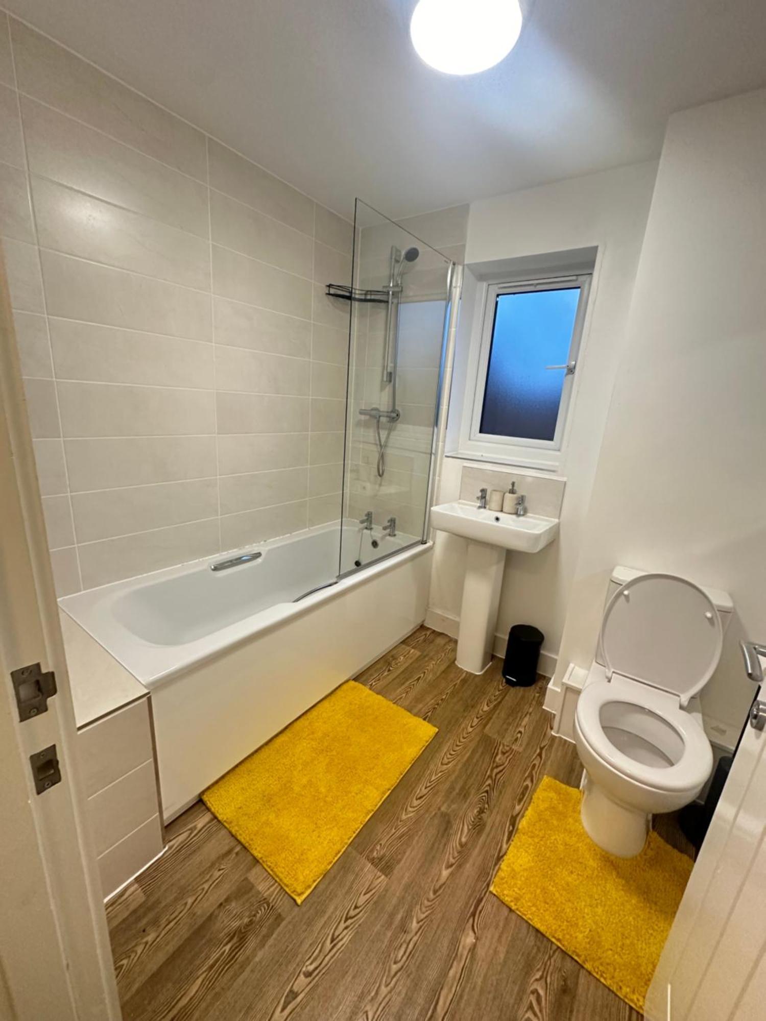 Private Bedroom In A Next To Coop Live And Eithad Stadium * Manchester