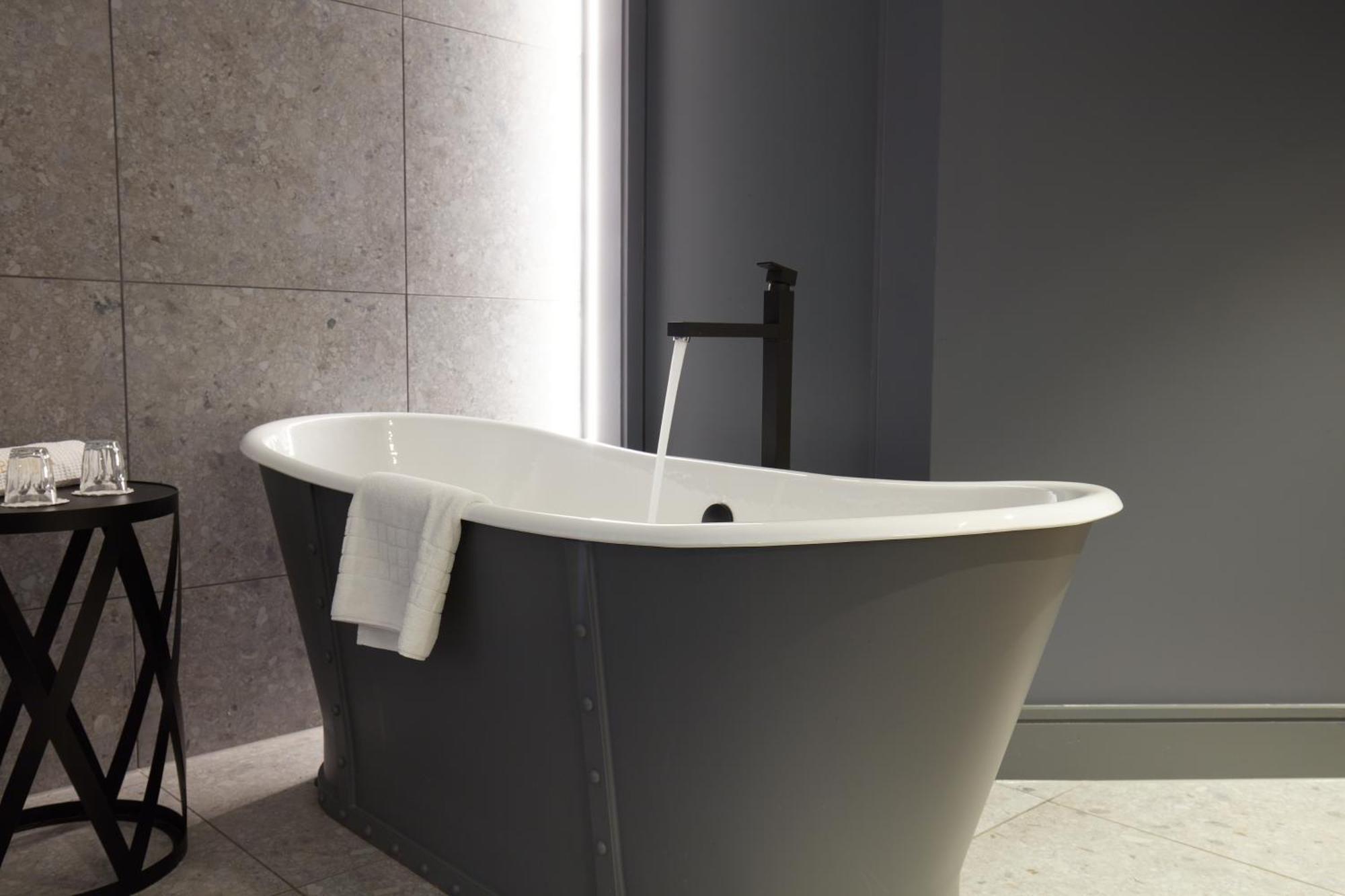 Voco - Centre By Ihg 4*