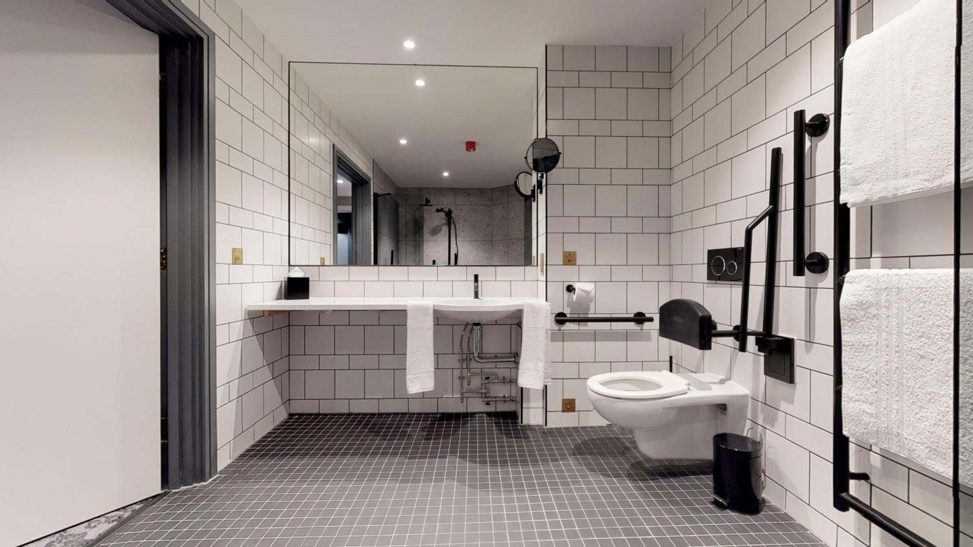Voco - Centre By Ihg Hotel