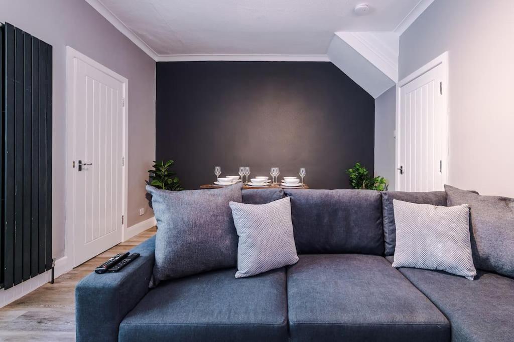 Holiday home Stunning Three Bedroom House In Manchester By Eason Stays, Accommodation For Oasis Reunion, Ideal For Trips To Etihad Stadium And Coop Live Arena, With Free Parking For Two Cars! *
