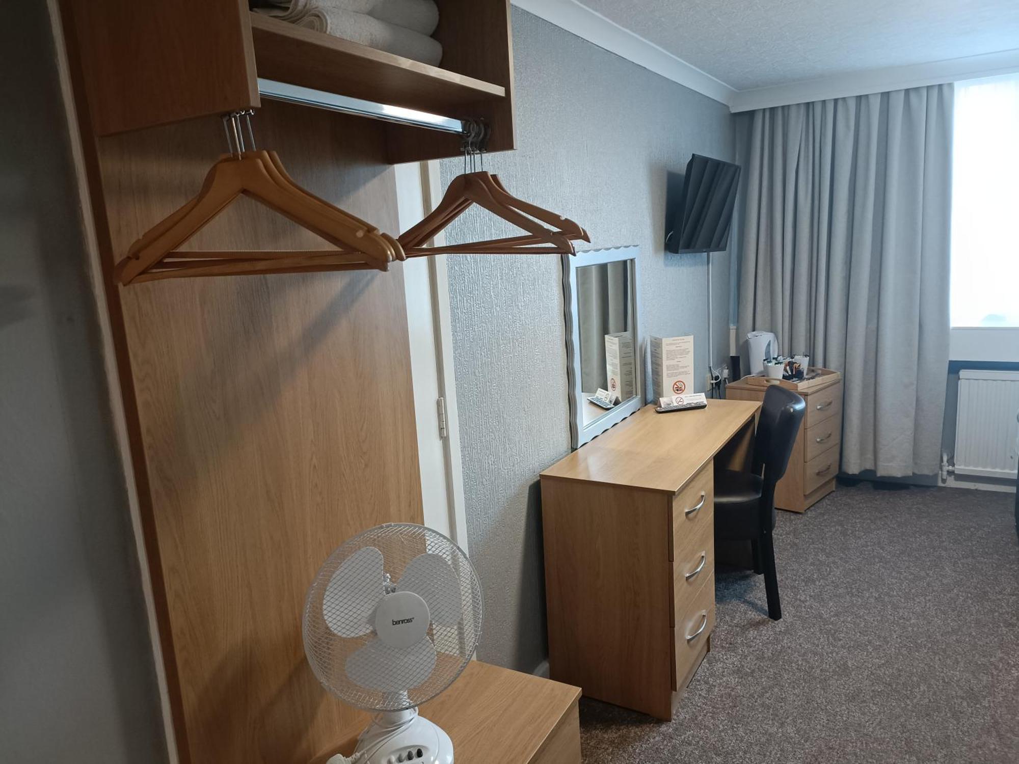 Hotel Airport 3*