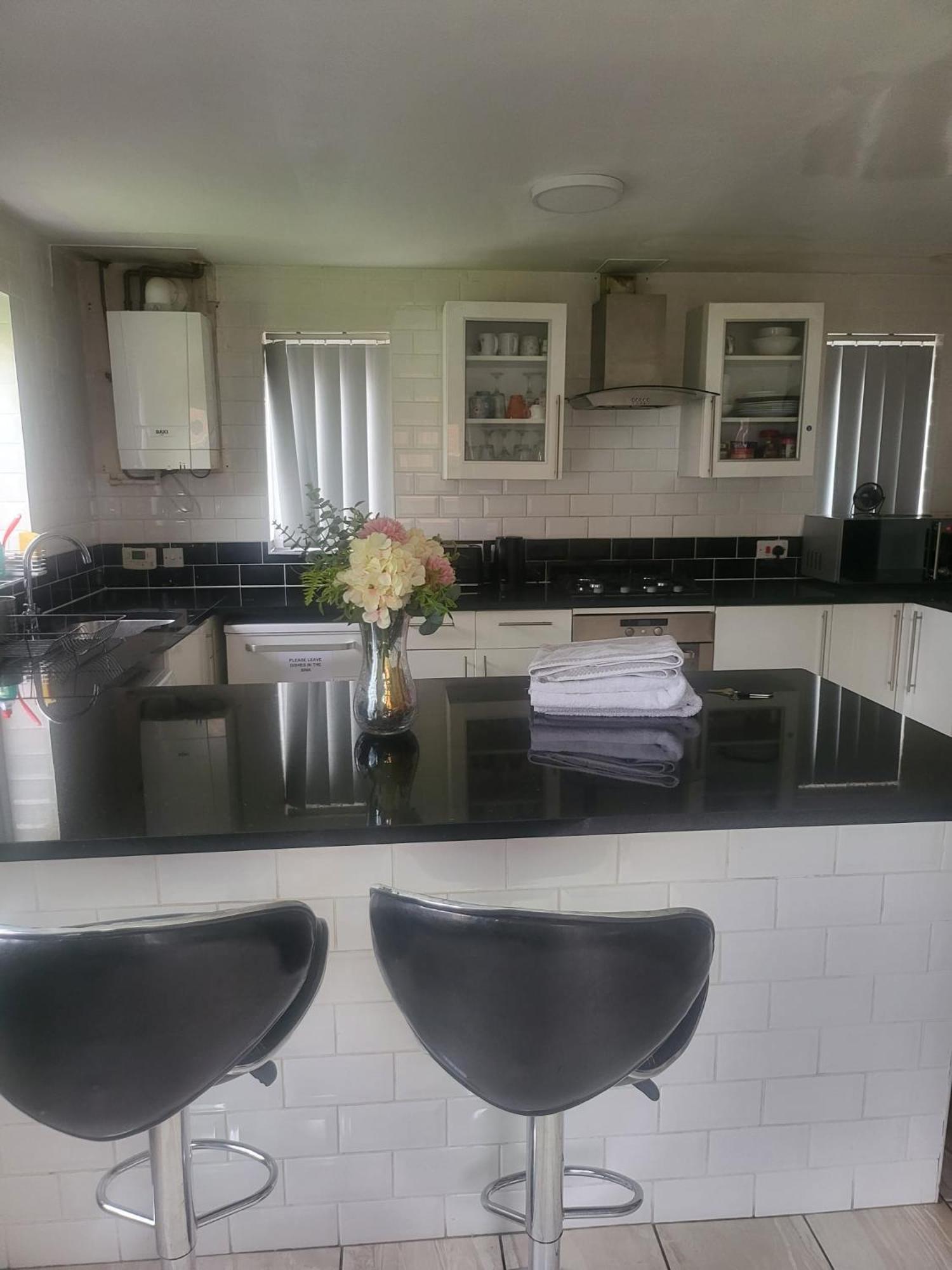 Guest house Spacious 2-bedroom Ideal *