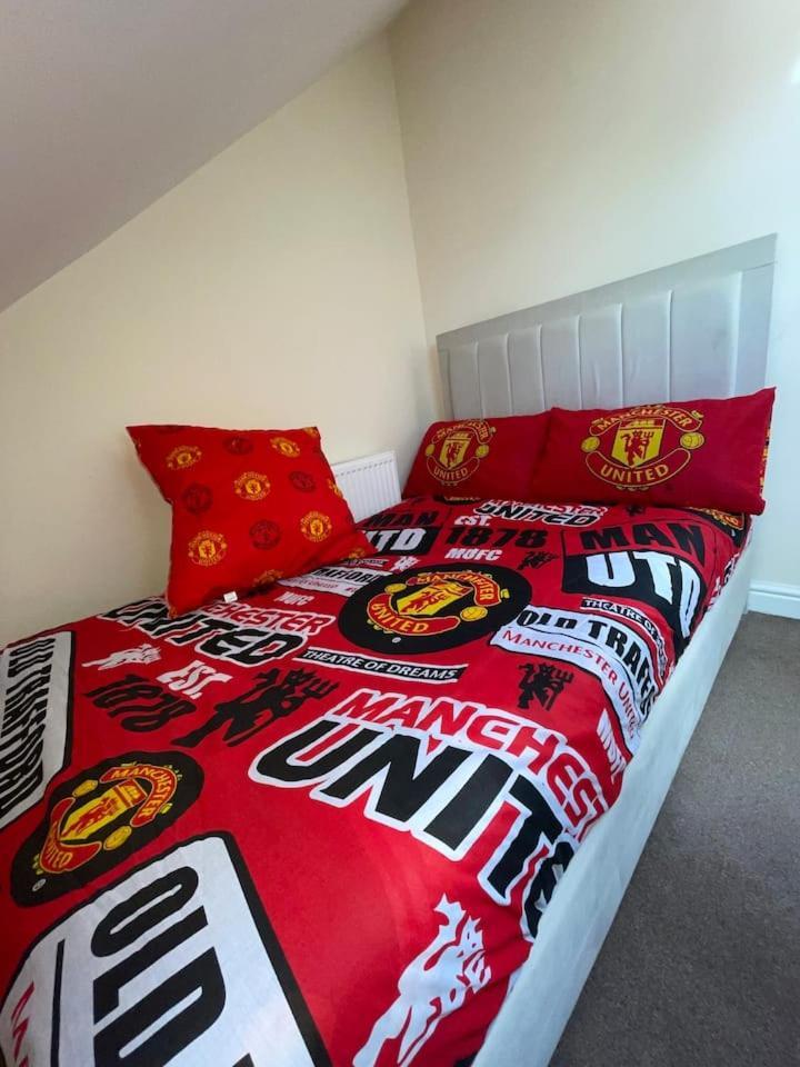 Luxestay - Old Trafford, - Close To Centre & Accommodatie bij particulieren Manchester
