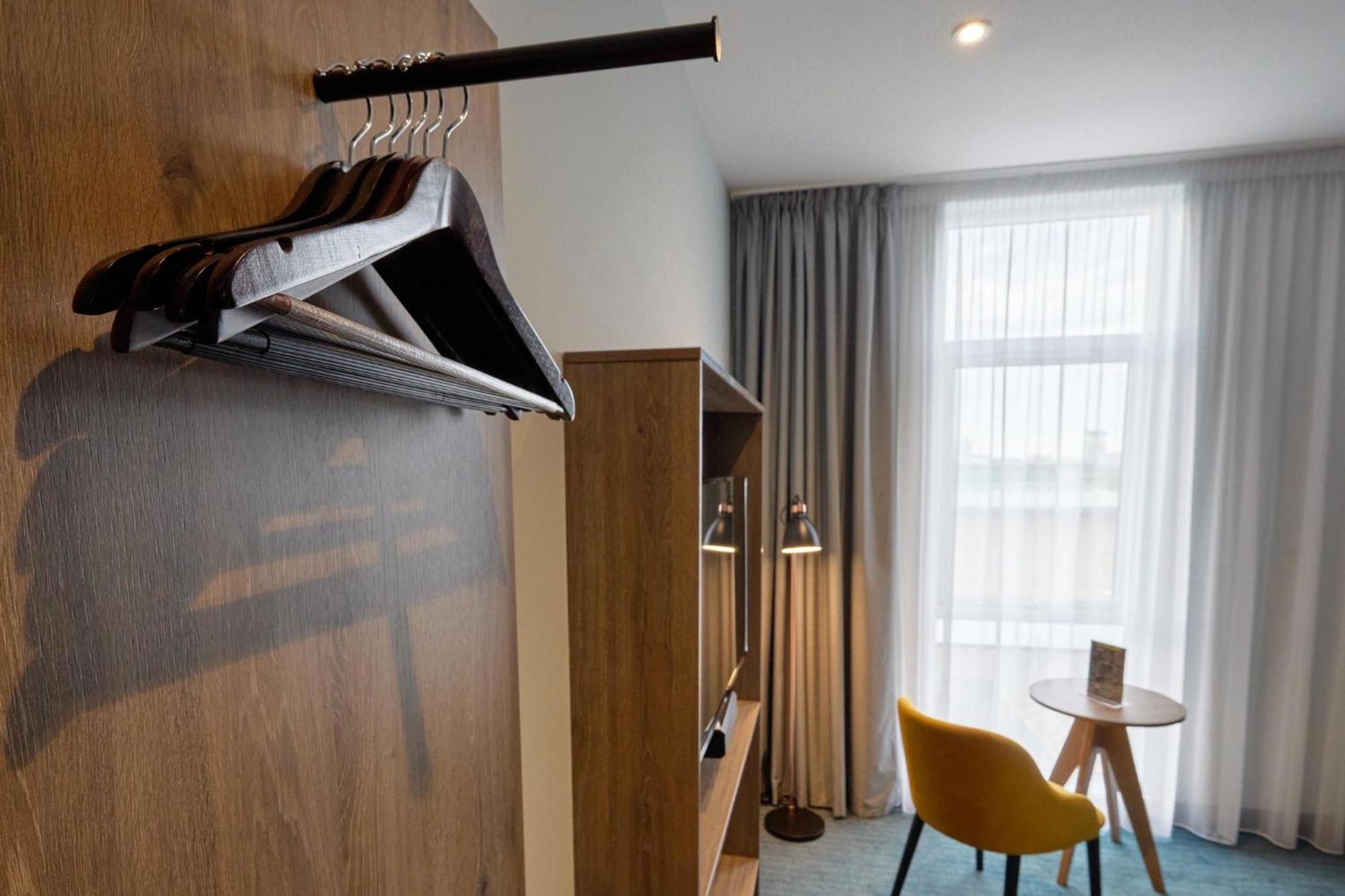 - The Niu, Loom North By Ihg
