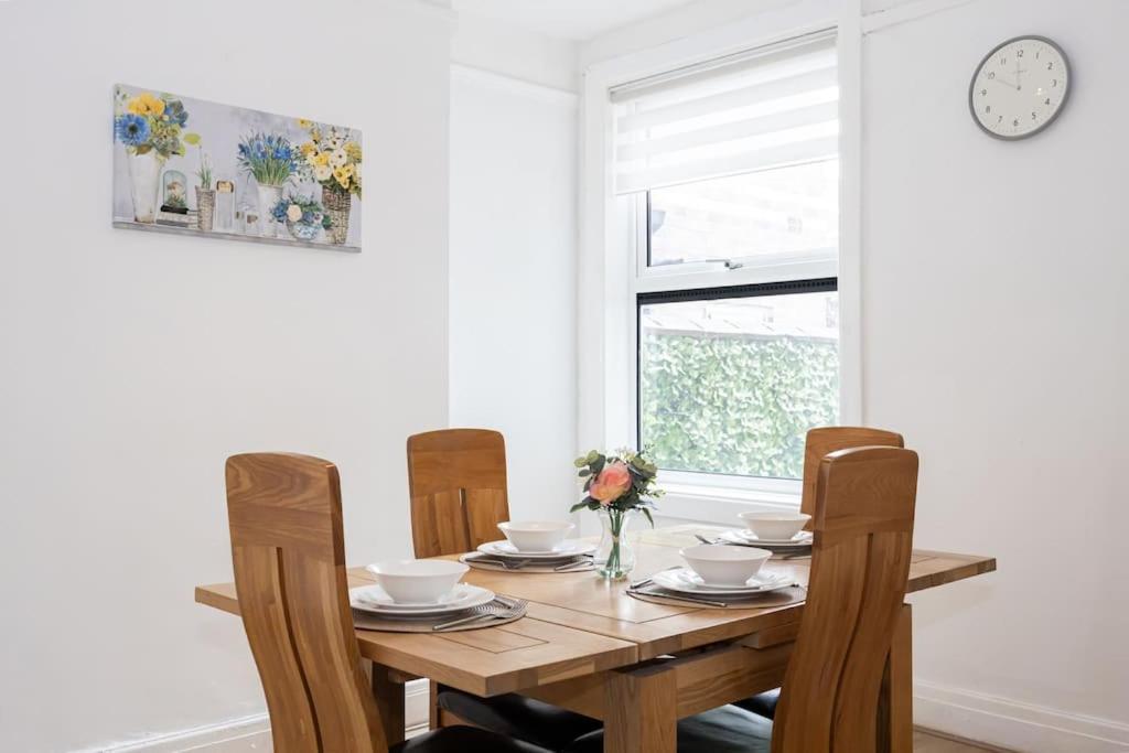 Appartement Old Trafford Modern 3 Bedroom House *