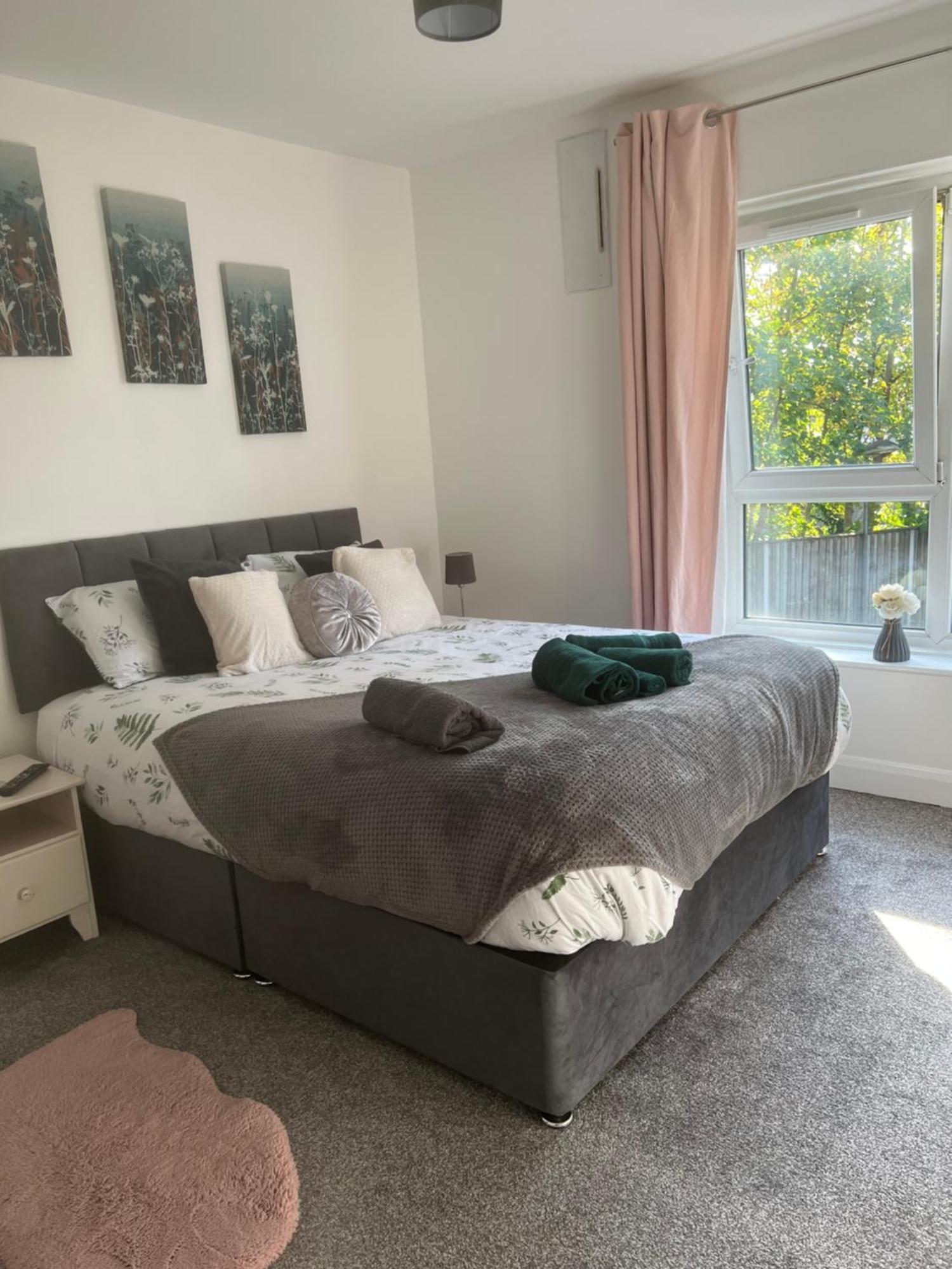 Flat In Greater * Manchester