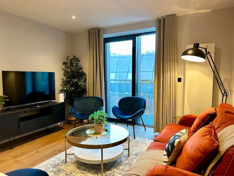 Apartment Stunning Centre Duplex With Free Parking