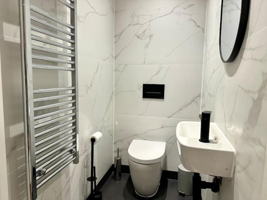 Stunning Centre Duplex With Free Parking Apartment Manchester