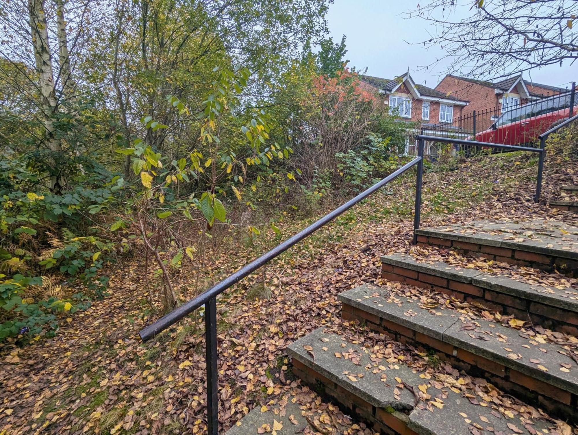 Spacious 4 Bed Riverside