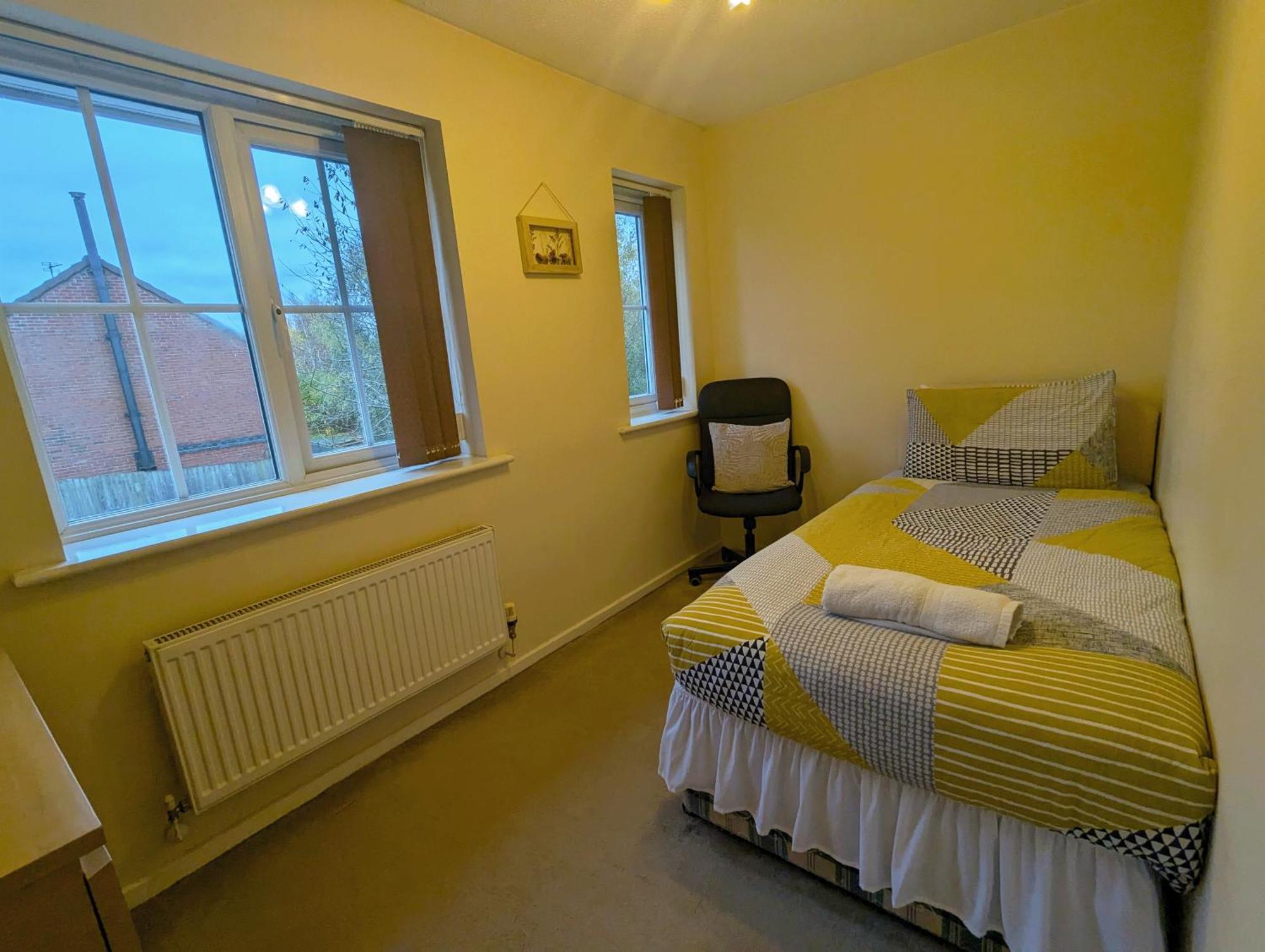 Holiday home Spacious 4 Bed Riverside *