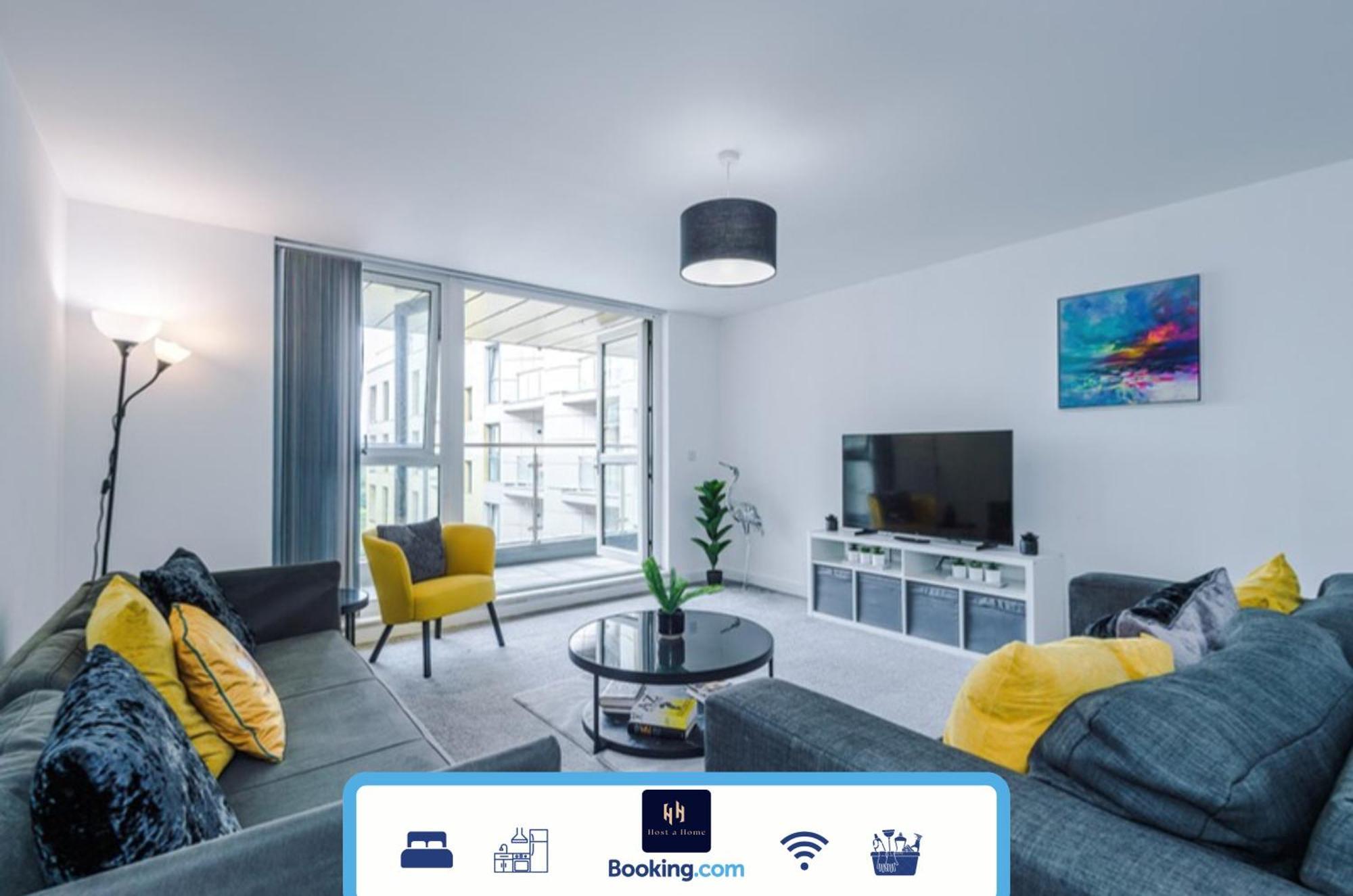 Apartment Large 2 Bedroom With Balcony By Host A Manchester