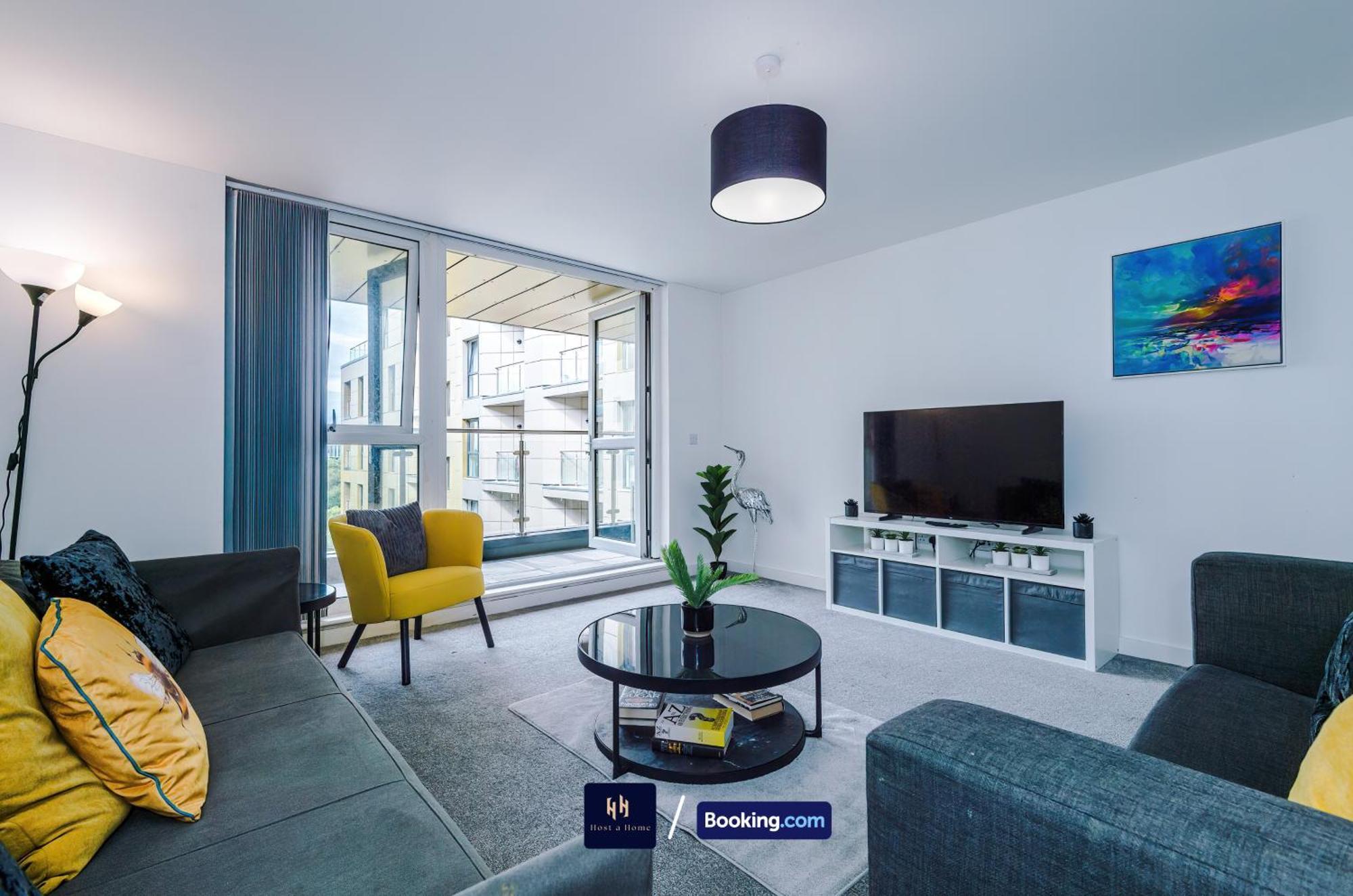 Apartment Large 2 Bedroom With Balcony By Host A Manchester